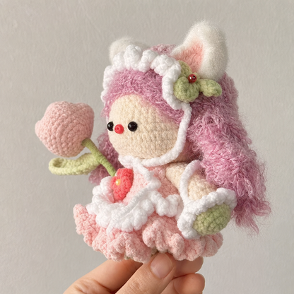 amigurumi Finished crocheted cute magnetic pig girl DIY knitted ornaments, handmade knitted gifts, dolls